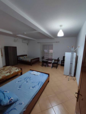 Fioris Apartments